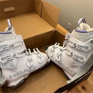 Head ski boots